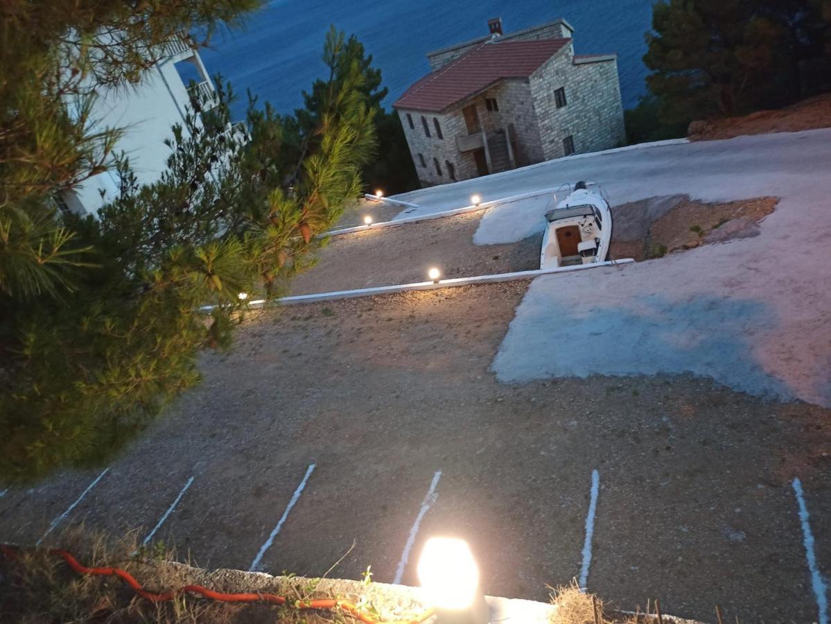 Luxury Apartments Villa Ruzmarina With New Heated Infinity Pool And Lounge Area Marusici  Exterior photo