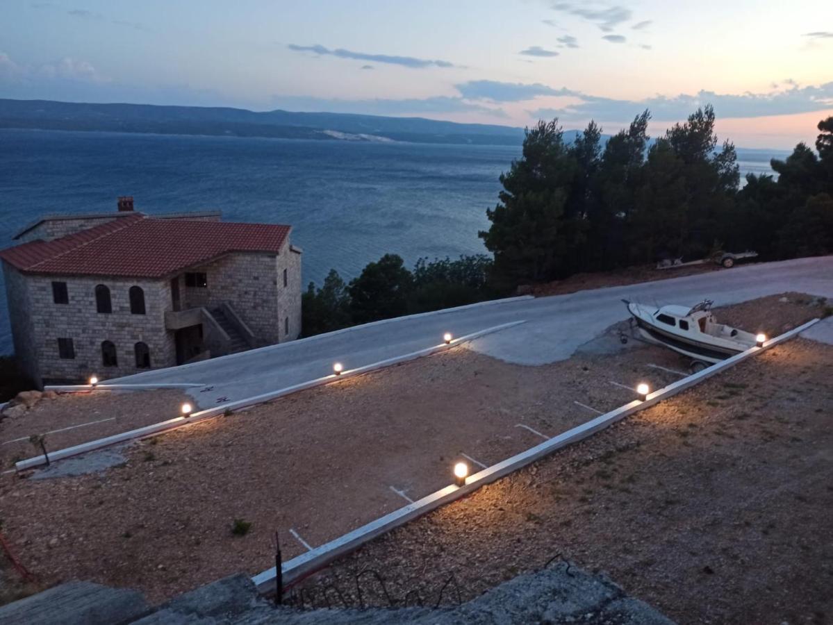 Luxury Apartments Villa Ruzmarina With New Heated Infinity Pool And Lounge Area Marusici  Exterior photo