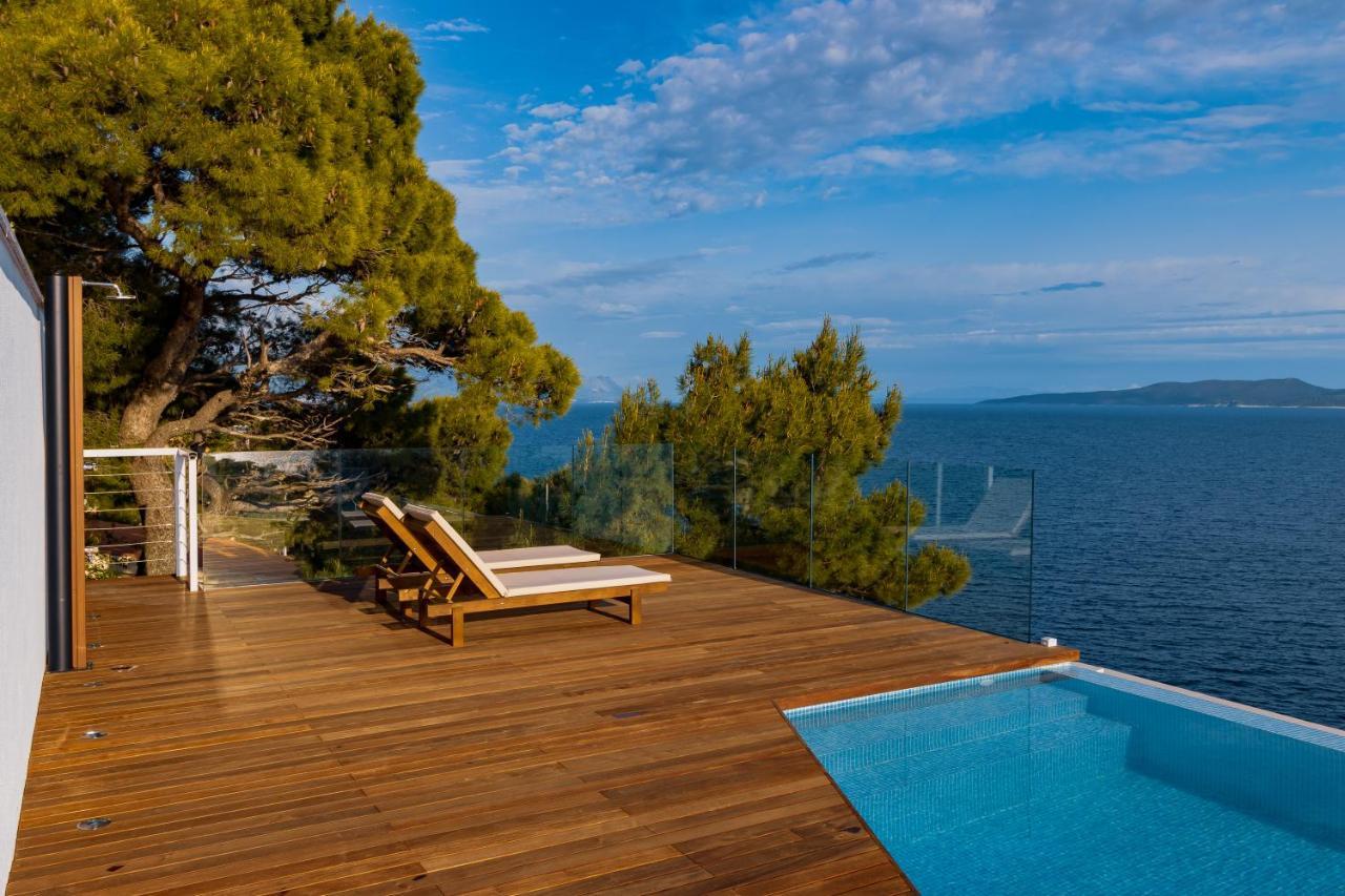 Luxury Apartments Villa Ruzmarina With New Heated Infinity Pool And Lounge Area Marusici  Exterior photo