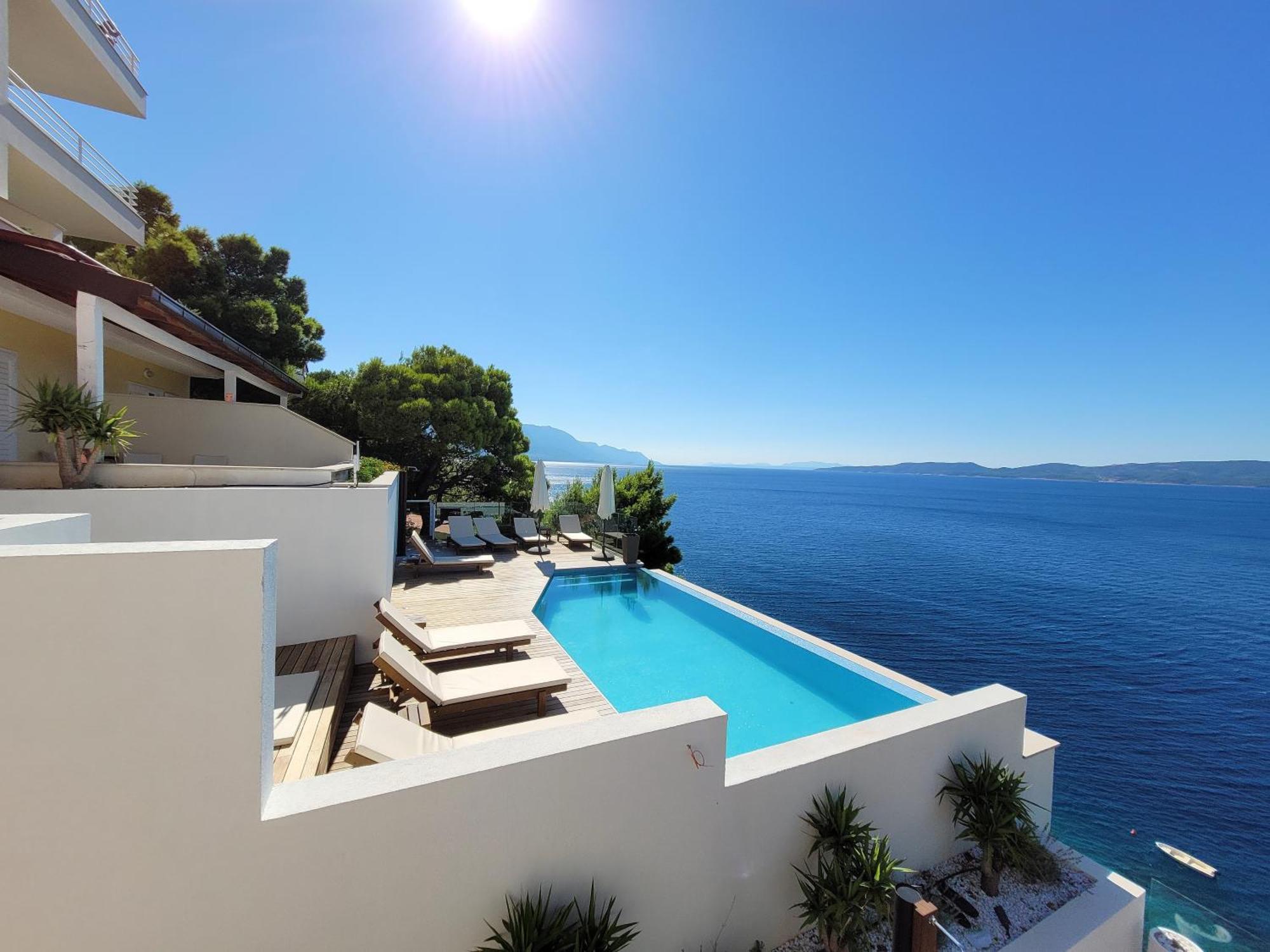 Luxury Apartments Villa Ruzmarina With New Heated Infinity Pool And Lounge Area Marusici  Exterior photo